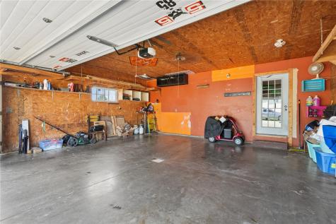 2000 Highland Road Ely IA 52227