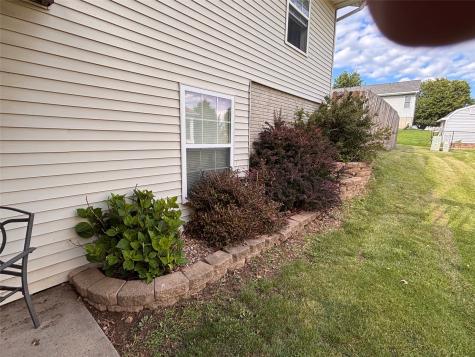 2000 Highland Road Ely IA 52227