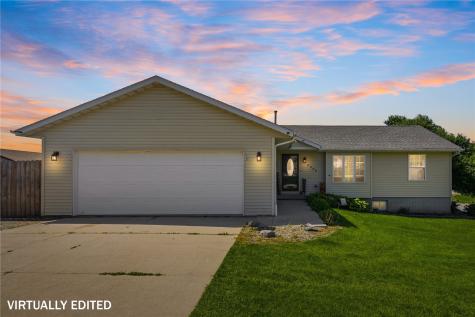 2000 Highland Road Ely IA 52227