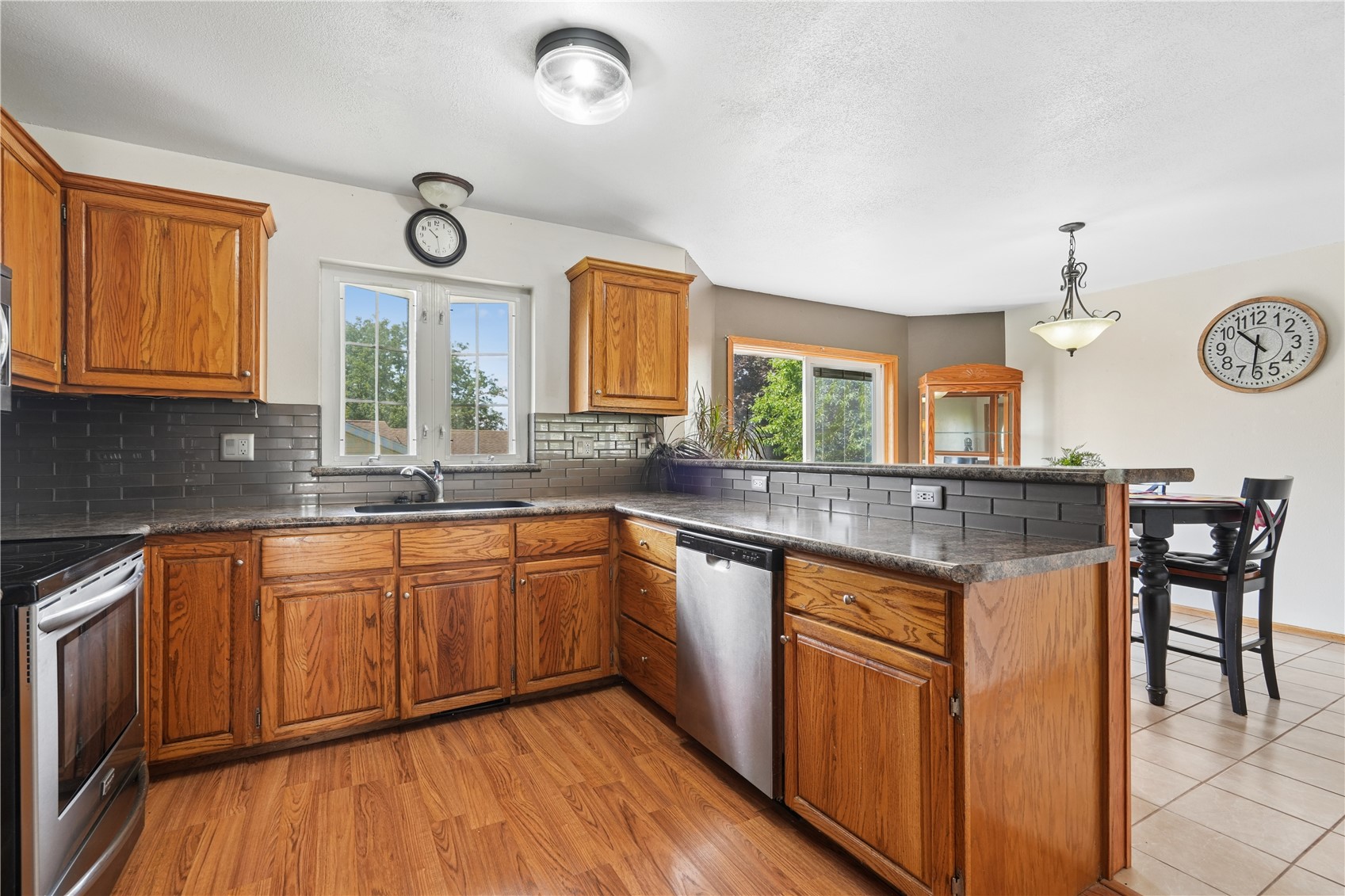 2000 Highland Road Ely IA 52227
