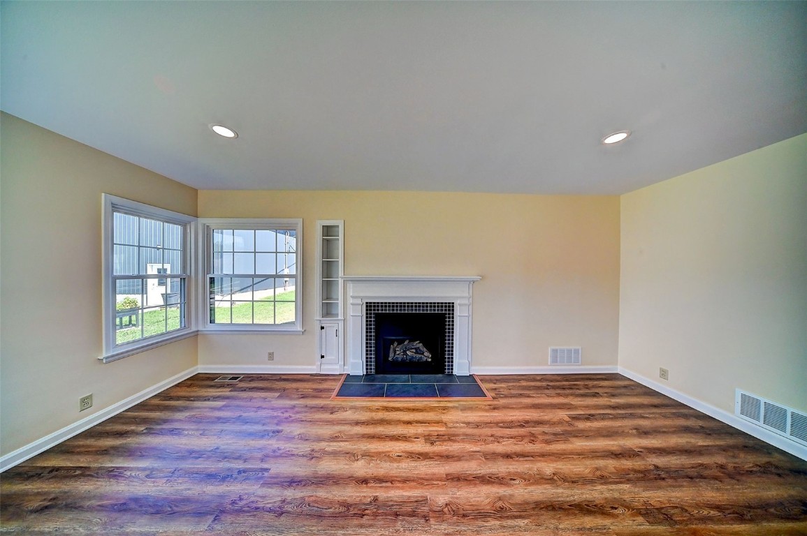 302 Walnut Olin IA 52320