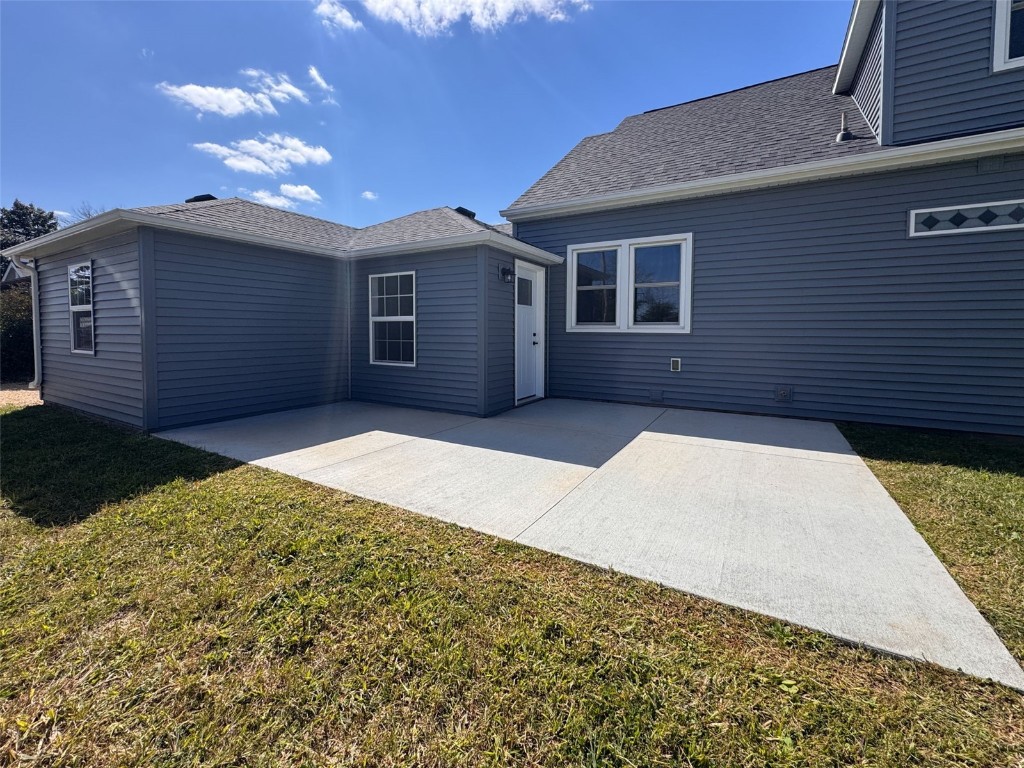 302 Walnut Olin IA 52320