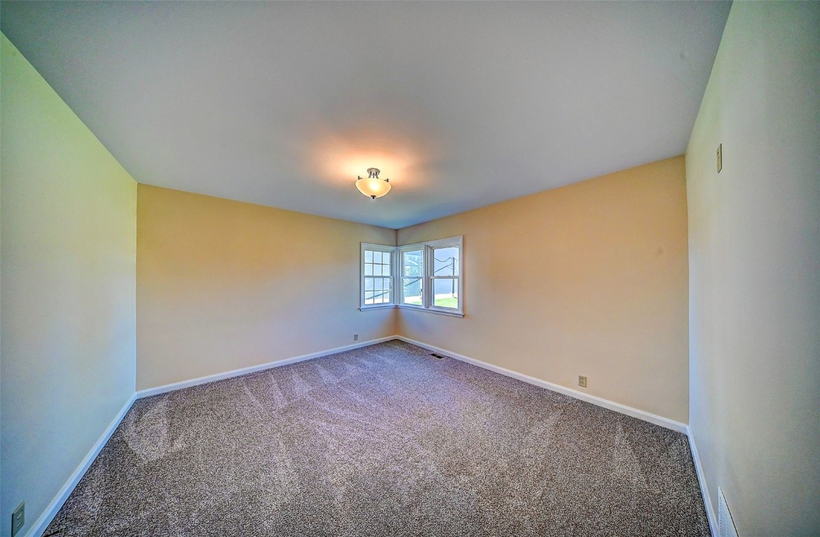 302 Walnut Olin IA 52320