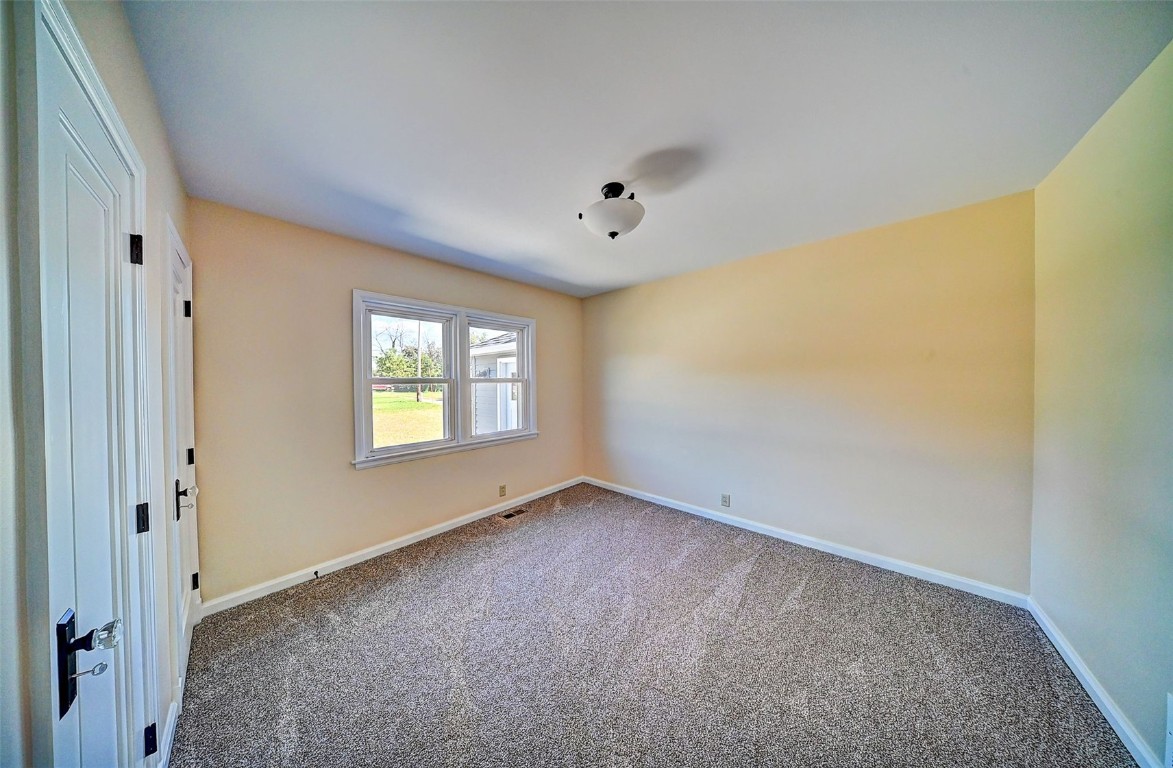 302 Walnut Olin IA 52320