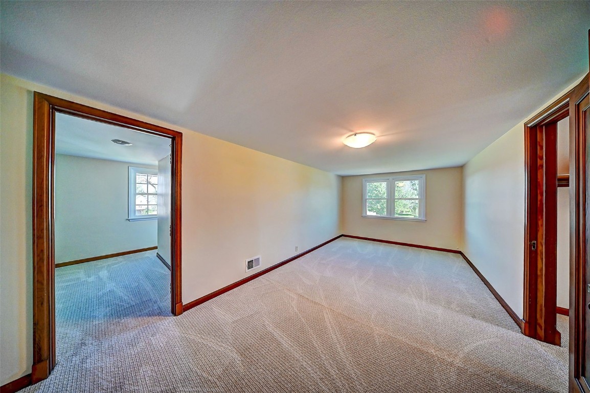 302 Walnut Olin IA 52320