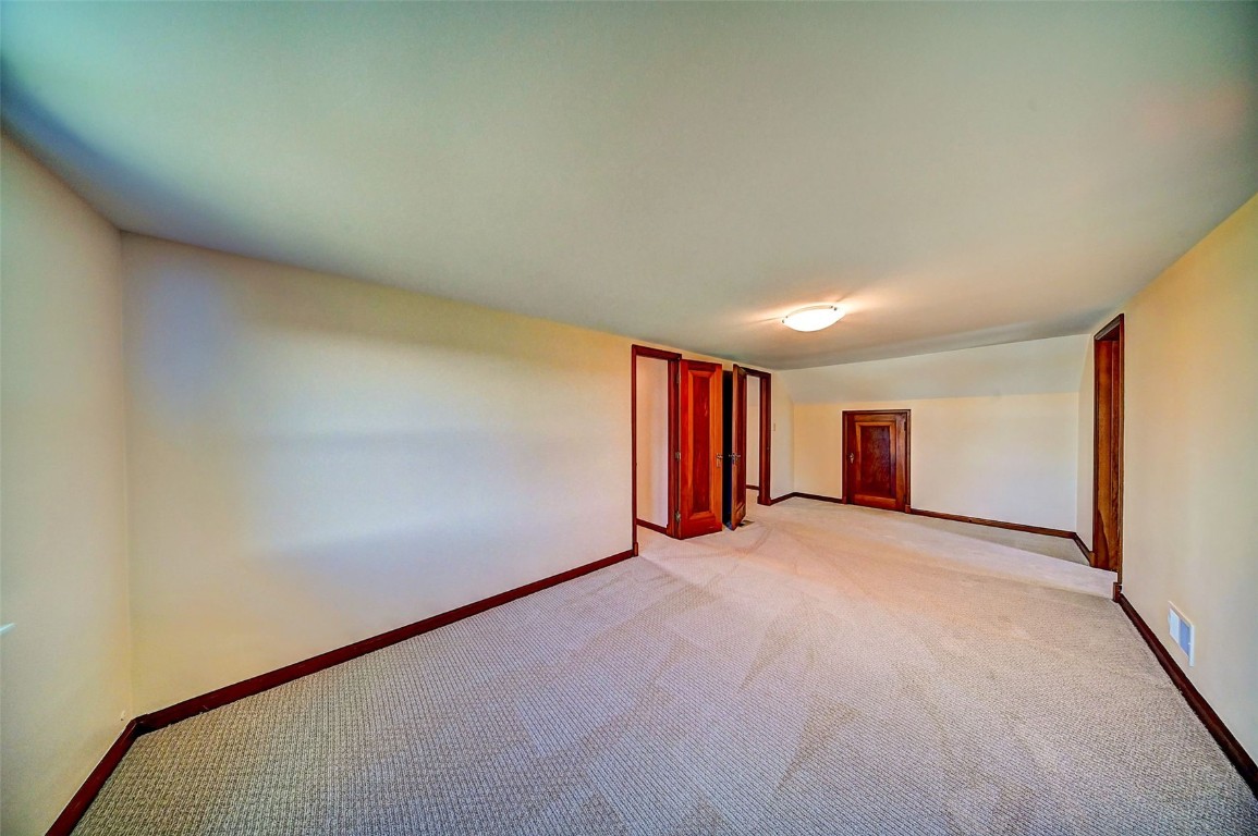 302 Walnut Olin IA 52320