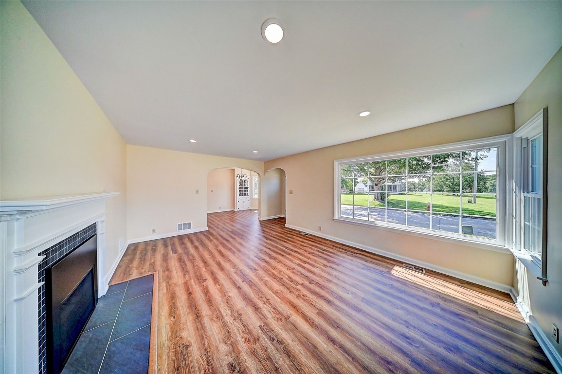 302 Walnut Olin IA 52320