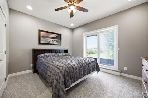 1420 Highway 965 NW Swisher IA 52338