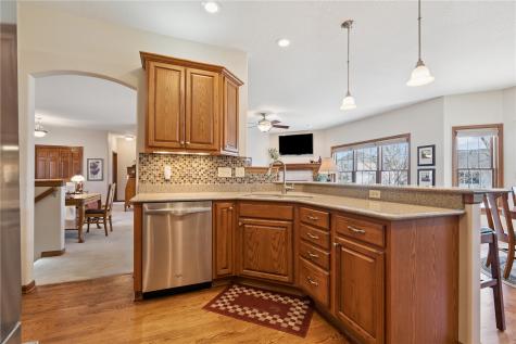 418 Prairie View Drive Fairfax IA 52228