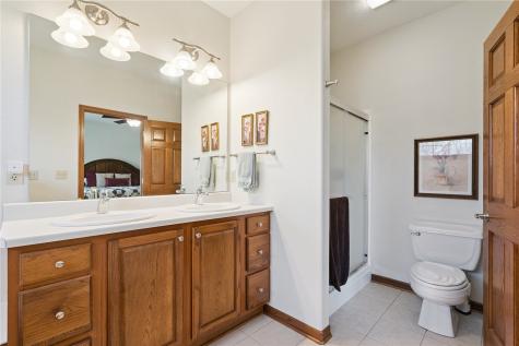 418 Prairie View Drive Fairfax IA 52228