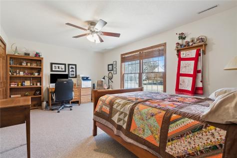 418 Prairie View Drive Fairfax IA 52228