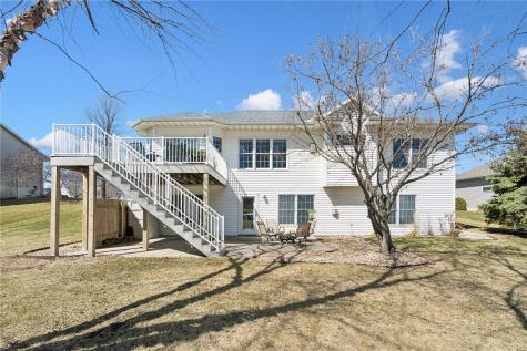 418 Prairie View Drive Fairfax IA 52228