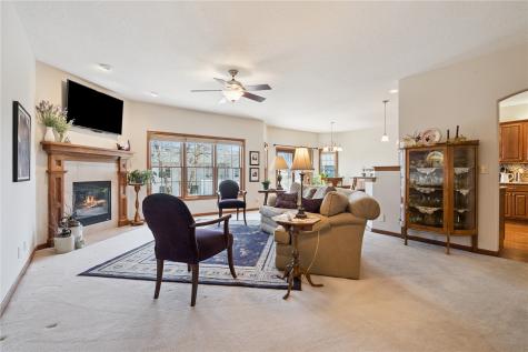 418 Prairie View Drive Fairfax IA 52228