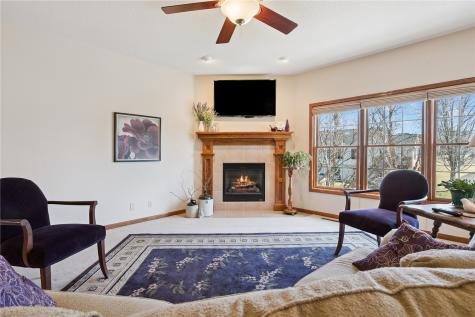 418 Prairie View Drive Fairfax IA 52228