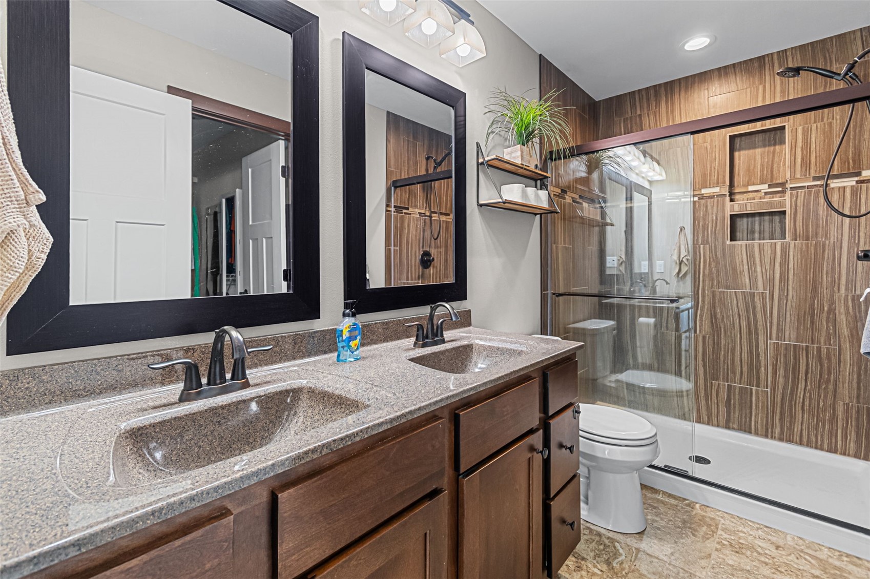 2793 Creekview Trail Palo IA 52324