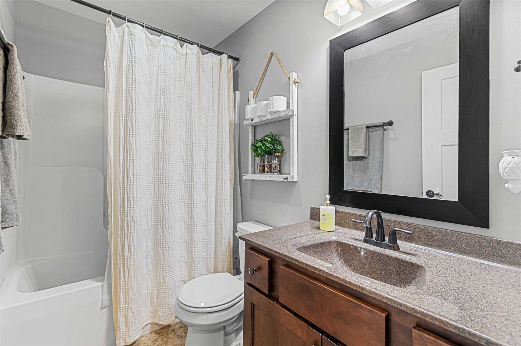 2793 Creekview Trail Palo IA 52324