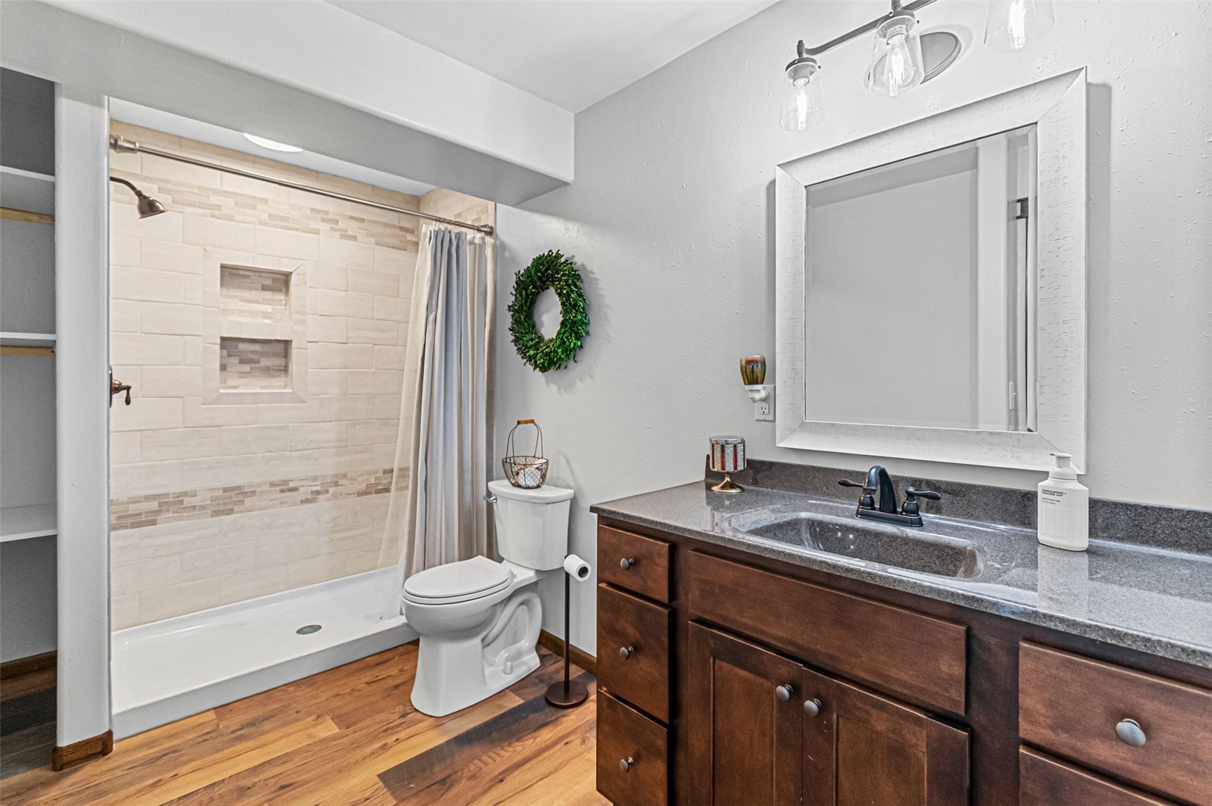 2793 Creekview Trail Palo IA 52324