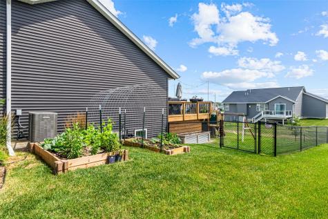 2793 Creekview Trail Palo IA 52324