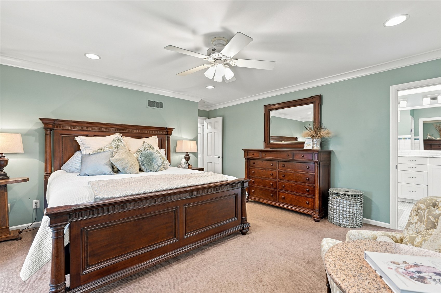 11 Lakeview Drive NE Iowa City IA 52240