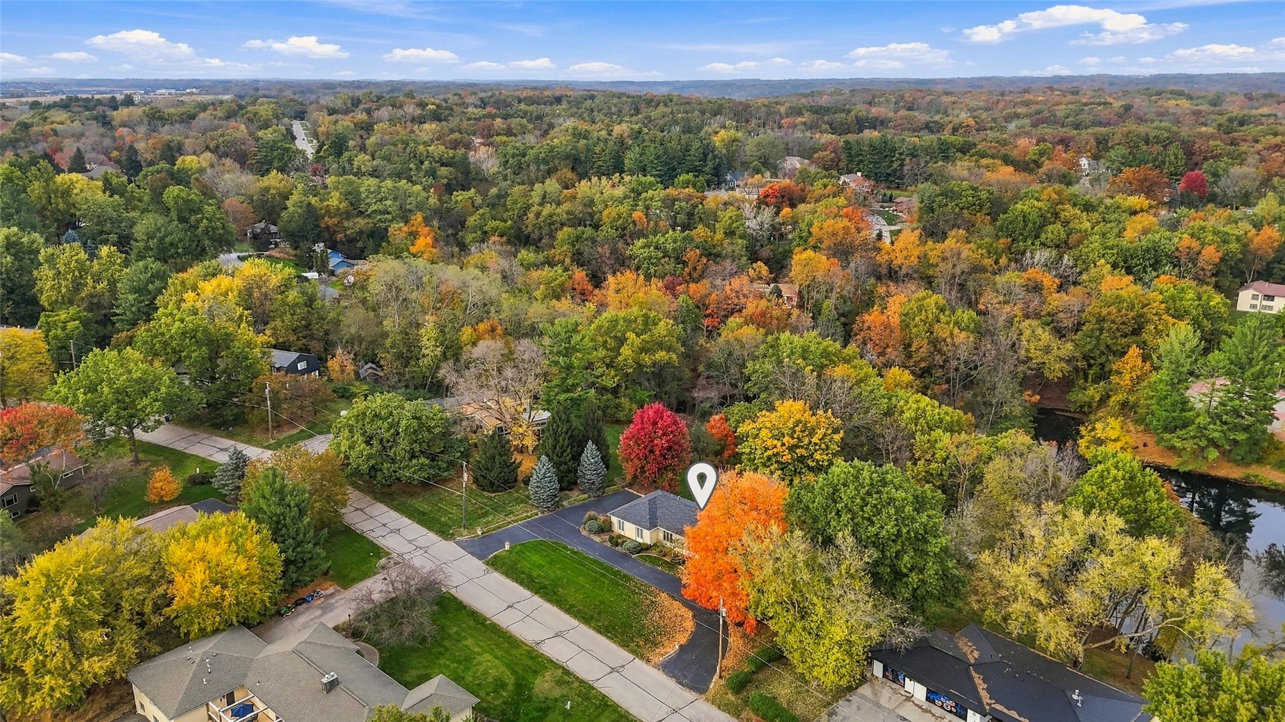11 Lakeview Drive NE Iowa City IA 52240