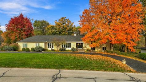 11 Lakeview Drive NE Iowa City IA 52240