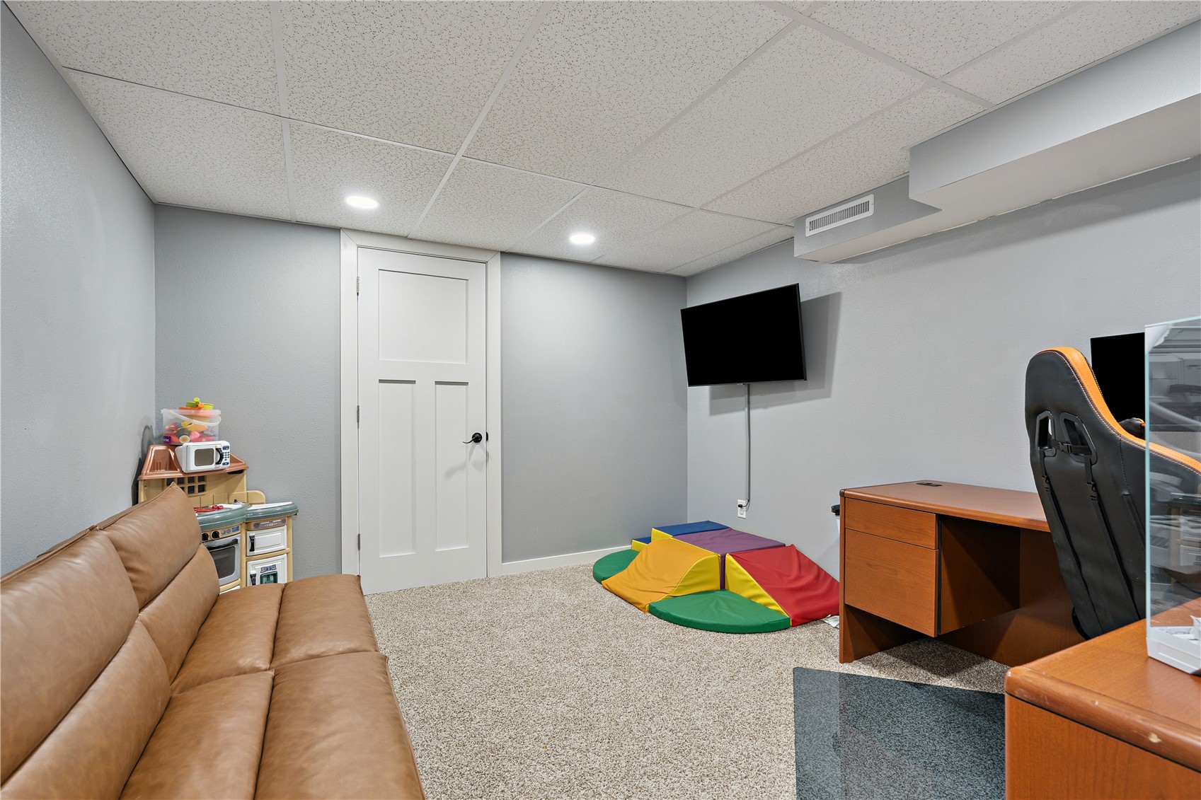 325 Division Street NW Swisher IA 52338