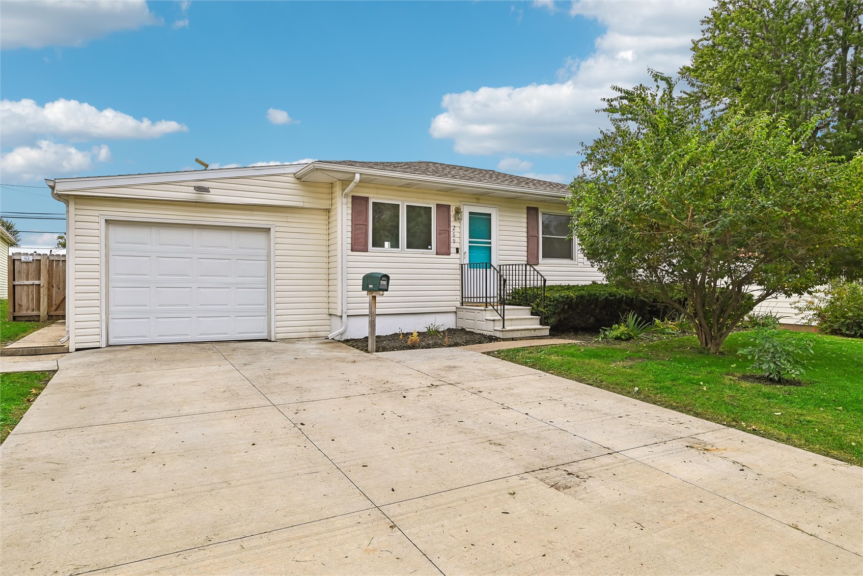 269 Peace Avenue NW Cedar Rapids IA 52405