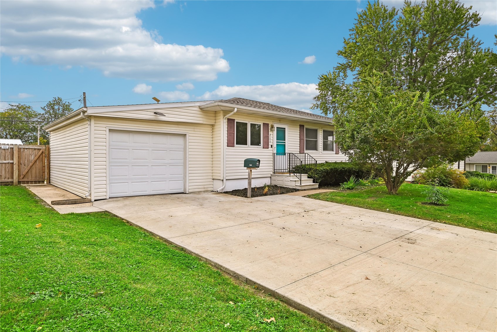 269 Peace Avenue NW Cedar Rapids IA 52405
