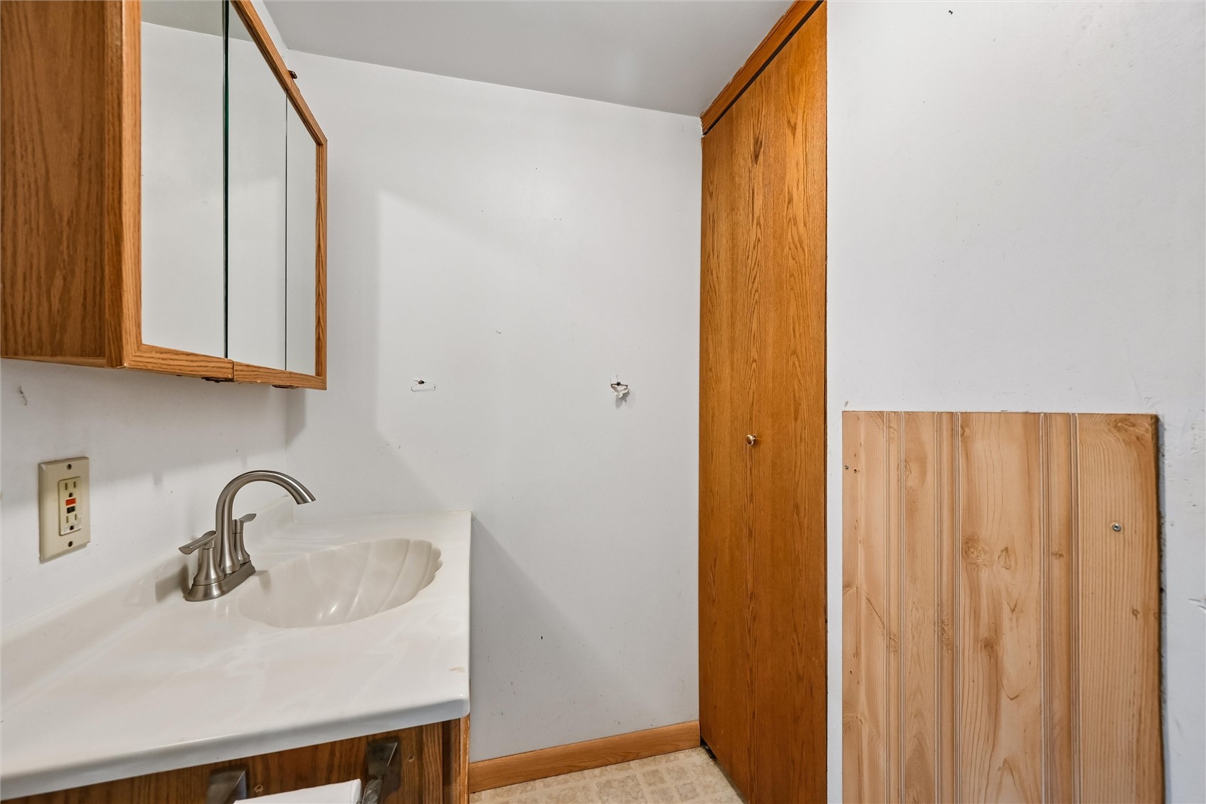 269 Peace Avenue NW Cedar Rapids IA 52405