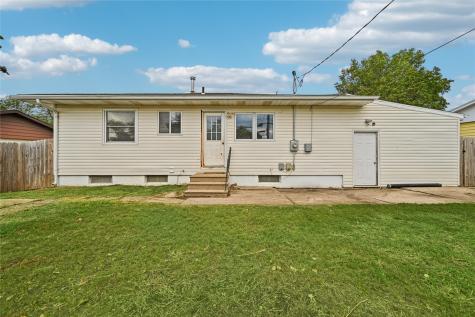 269 Peace Avenue NW Cedar Rapids IA 52405