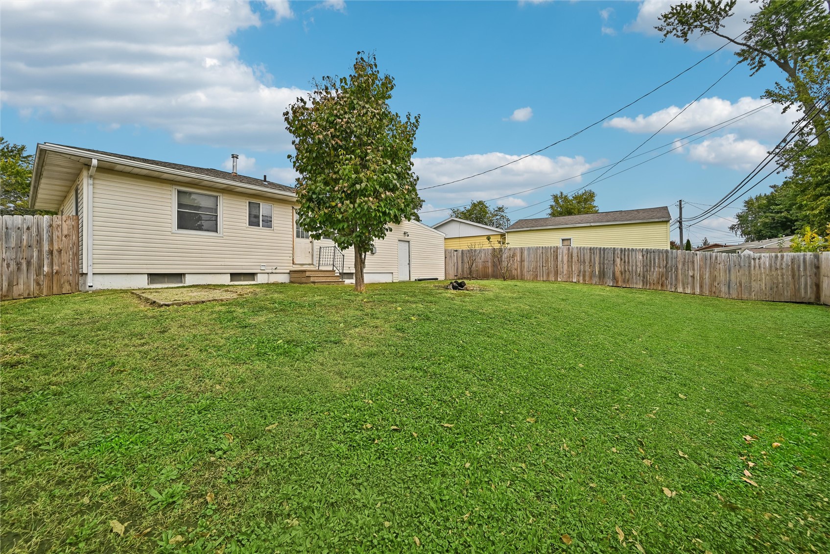 269 Peace Avenue NW Cedar Rapids IA 52405