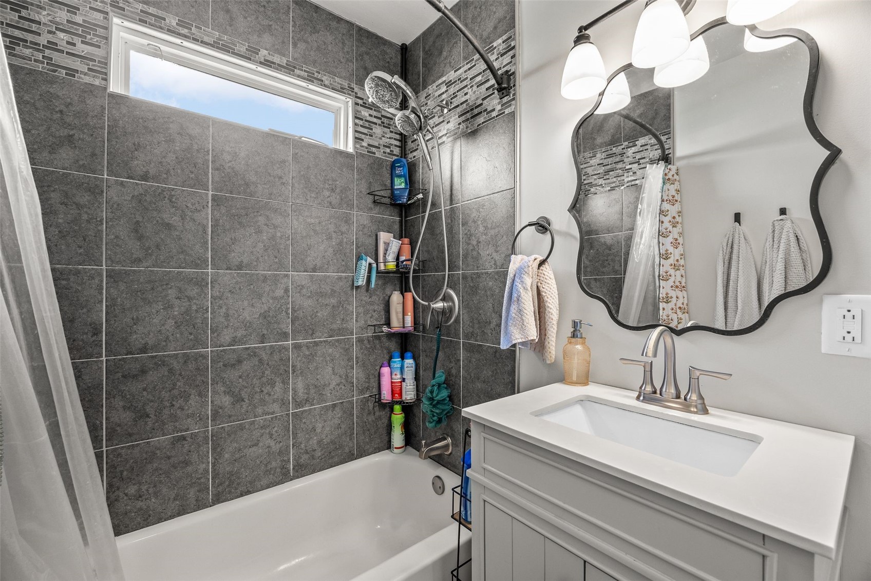 1707 14th Avenue SW Cedar Rapids IA 52404