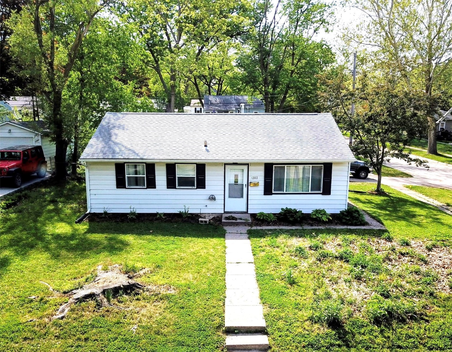 1303 Ash Street Iowa City IA 52240