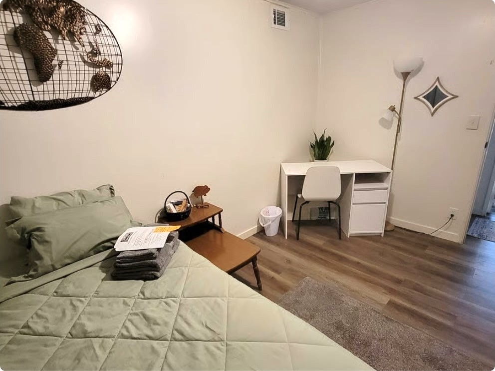 1303 Ash Street Iowa City IA 52240
