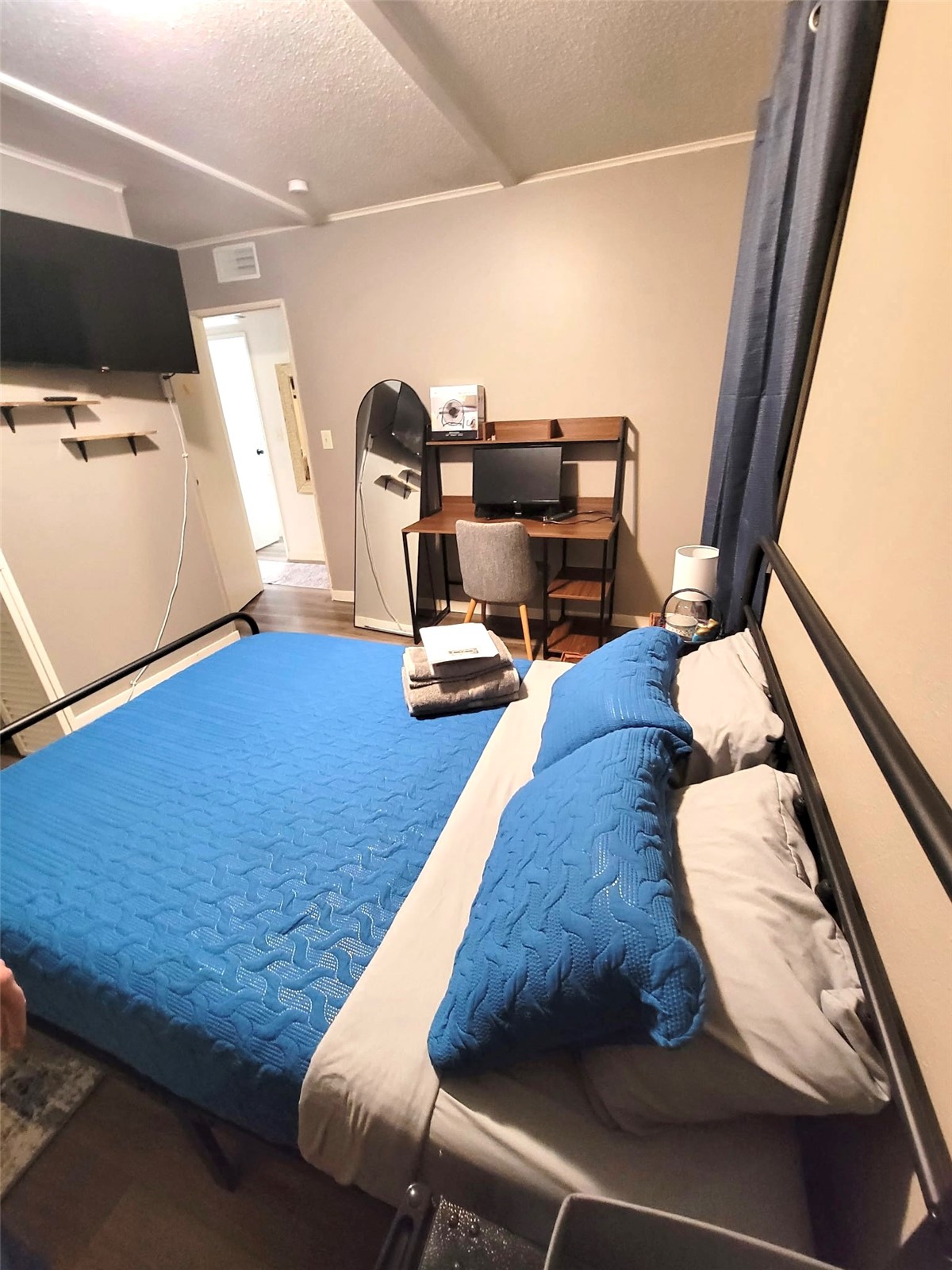 1303 Ash Street Iowa City IA 52240