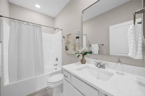 1443 Cardinal Drive Fairfax IA 52228