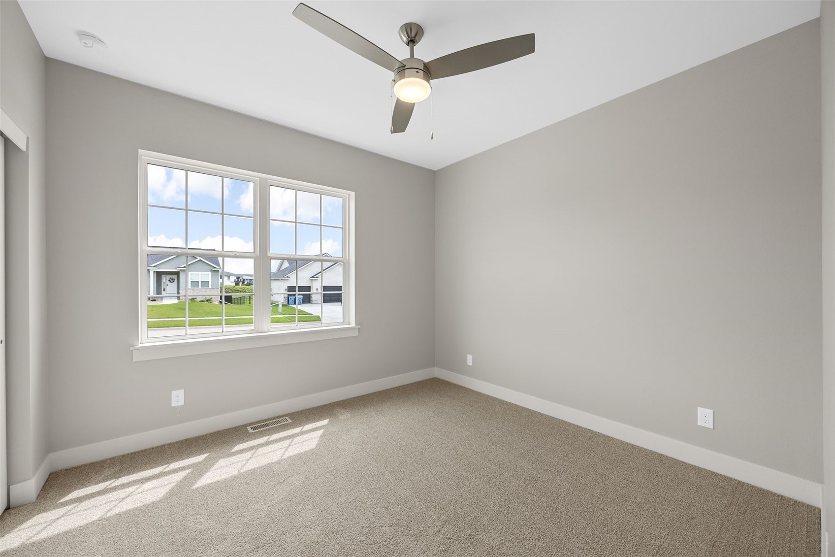 1443 Cardinal Drive Fairfax IA 52228