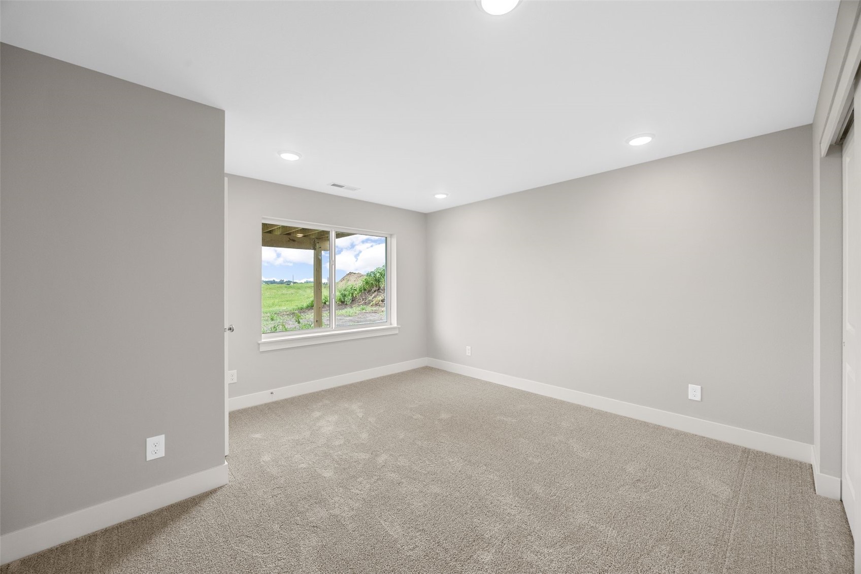 1443 Cardinal Drive Fairfax IA 52228