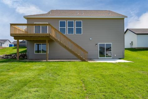 1443 Cardinal Drive Fairfax IA 52228