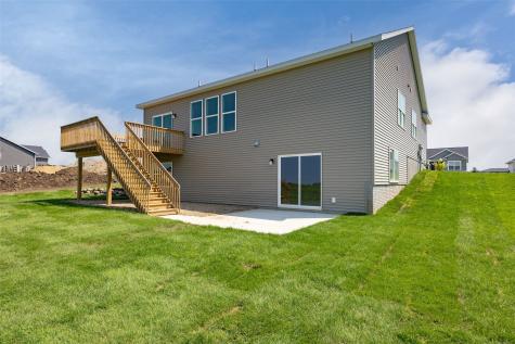 1443 Cardinal Drive Fairfax IA 52228