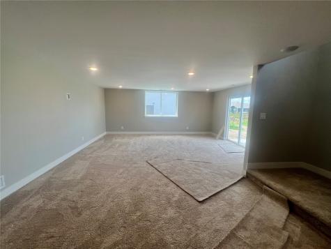 1443 Cardinal Drive Fairfax IA 52228
