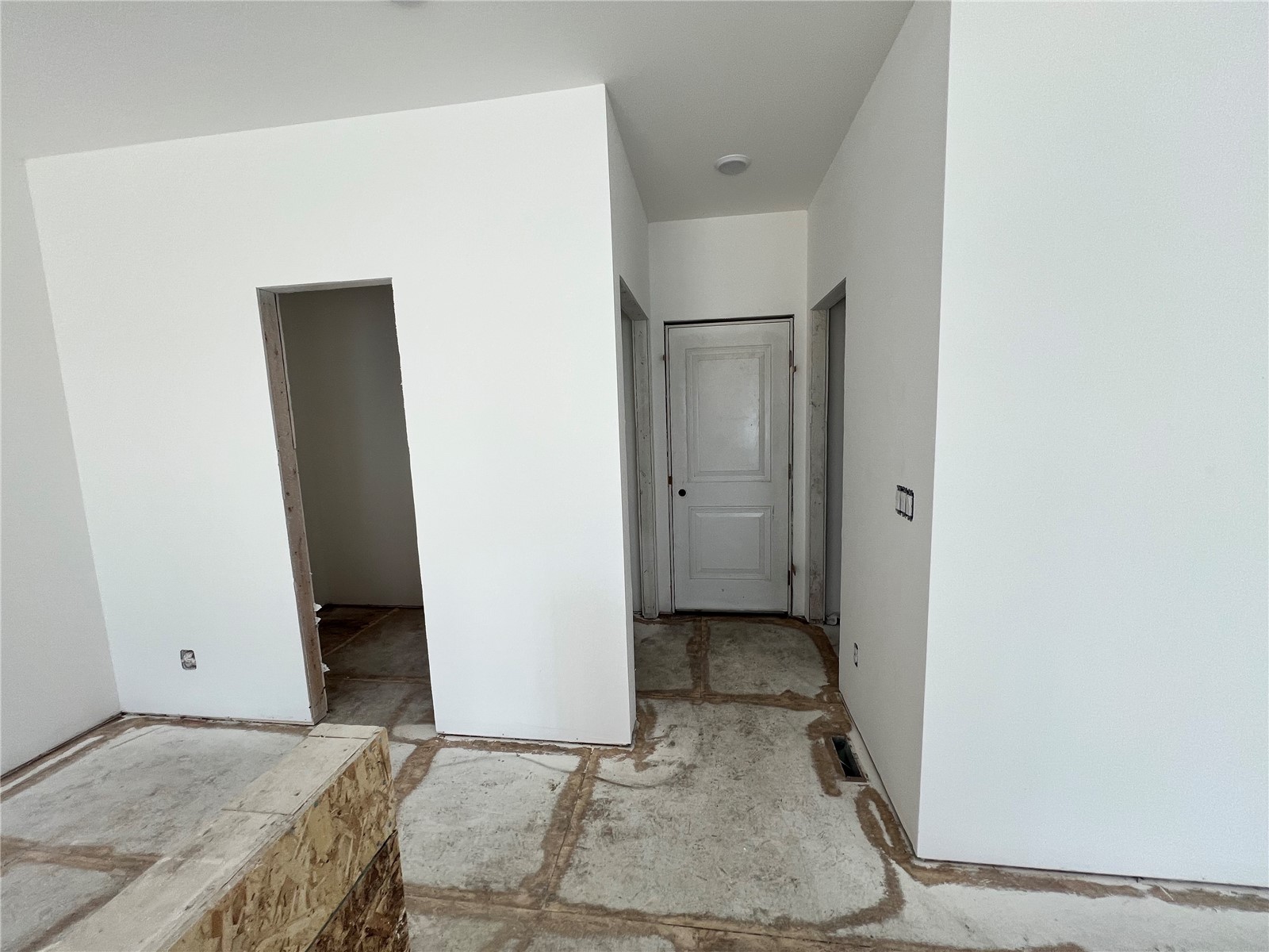 1443 Cardinal Drive Fairfax IA 52228