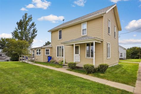 209 Johnson Street Norway IA 52318
