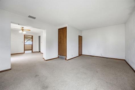 209 Johnson Street Norway IA 52318