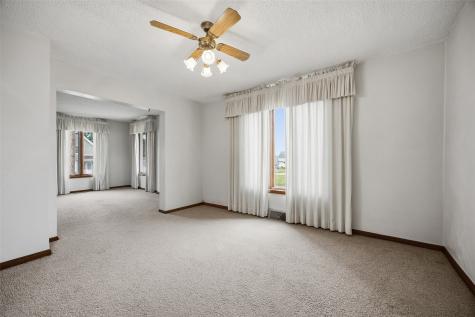 209 Johnson Street Norway IA 52318