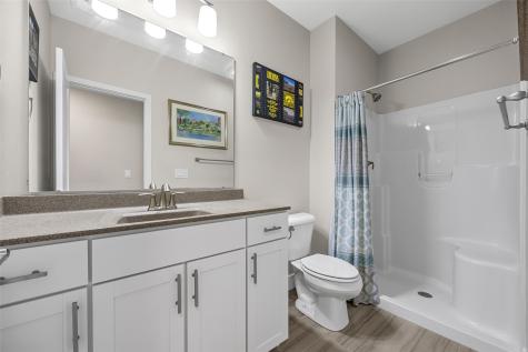 1315 E Tartan Drive North Liberty IA 52317