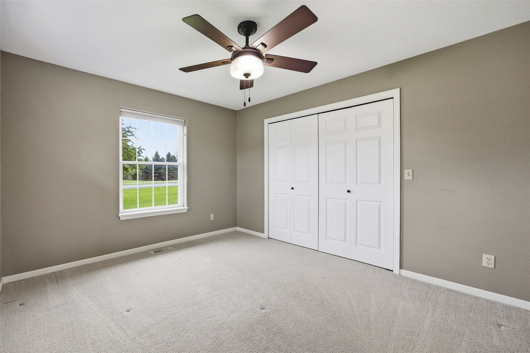 3386 64th Street Palo IA 52324
