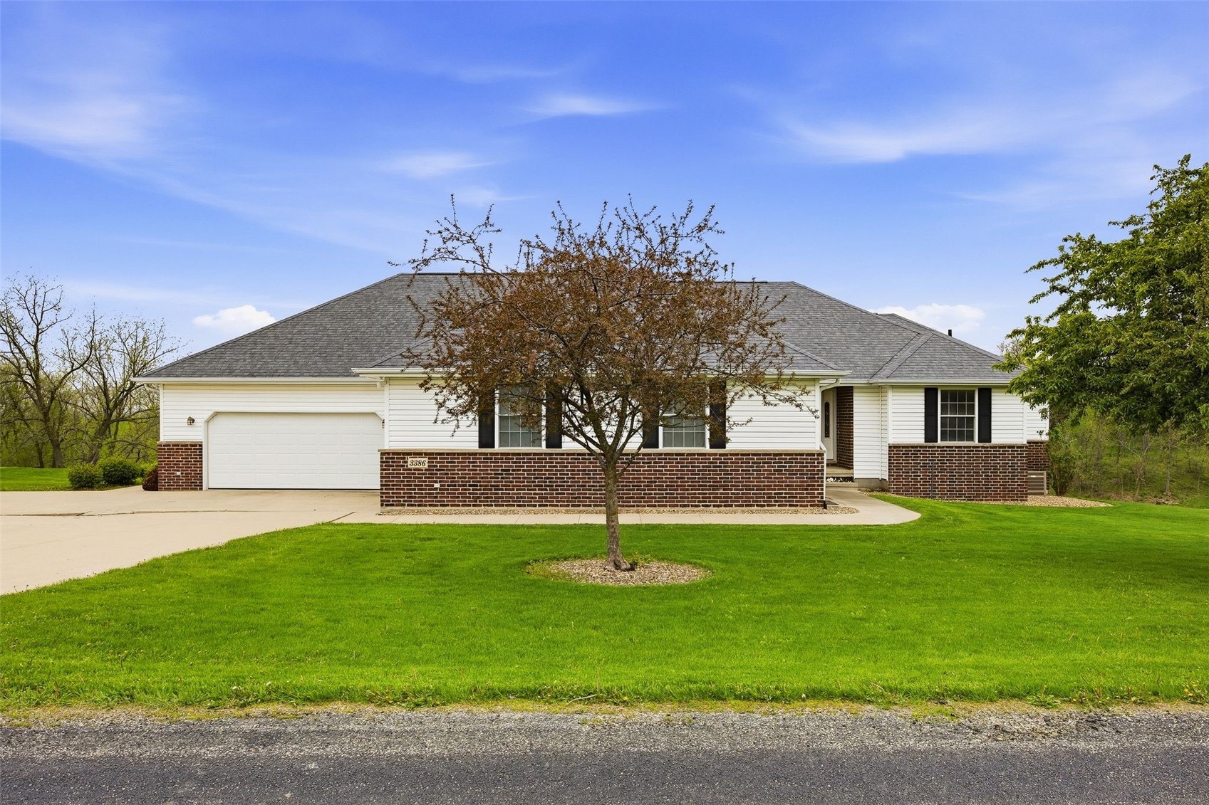 3386 64th Street Palo IA 52324