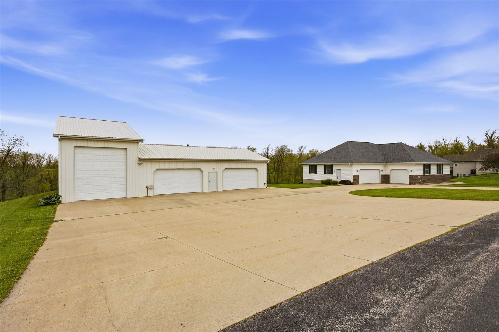 3386 64th Street Palo IA 52324
