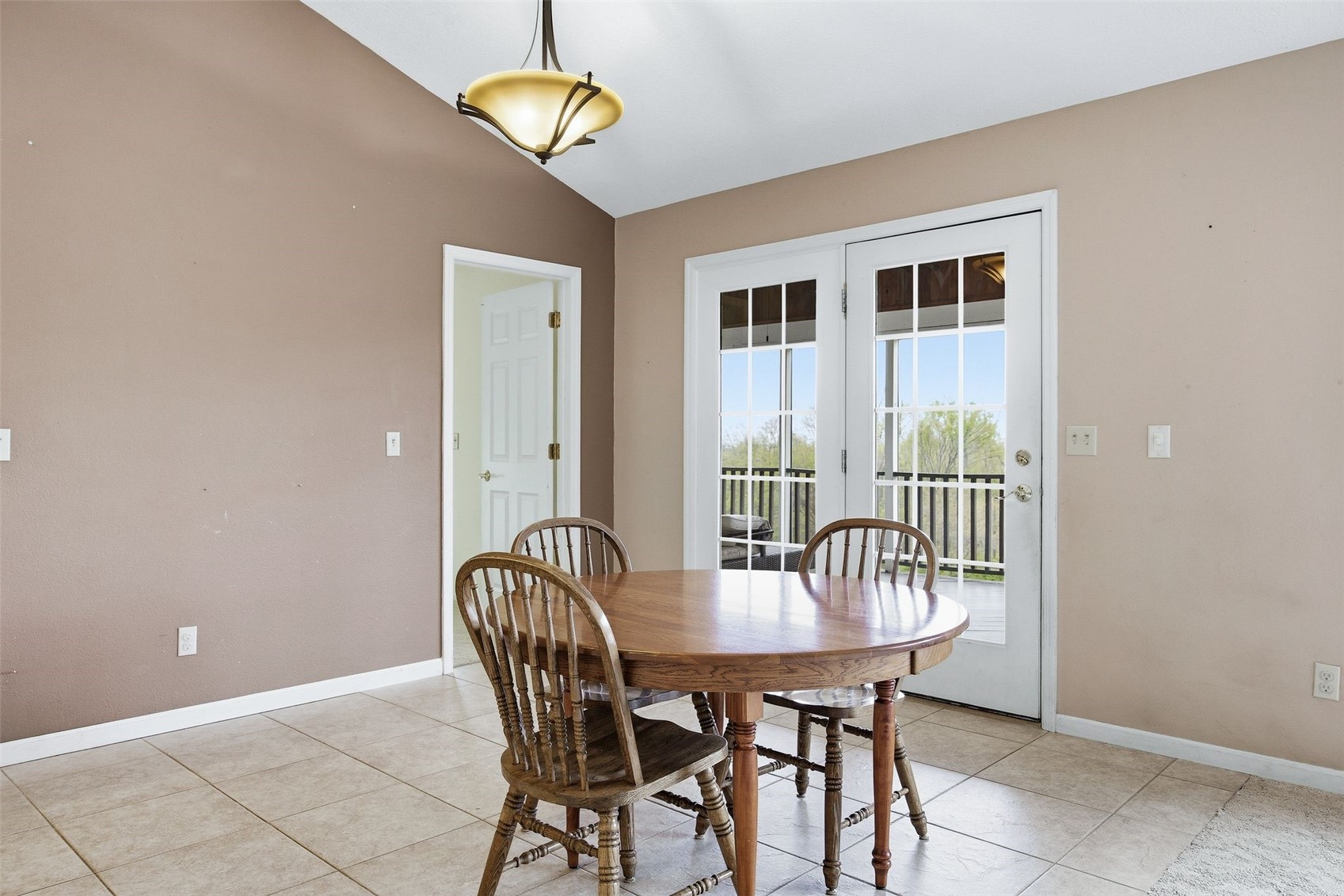 3386 64th Street Palo IA 52324